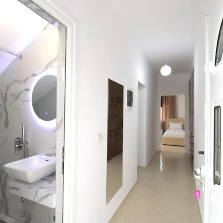 Aparthotel Seaside Genti Pollo Ksamil