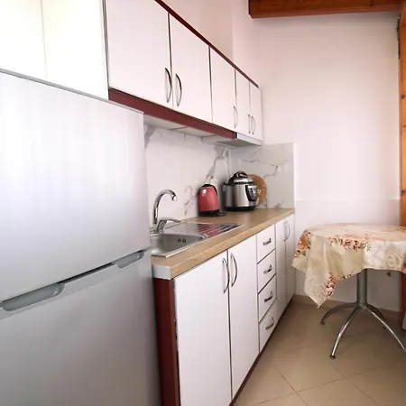 Aparthotel Seaside Genti Pollo