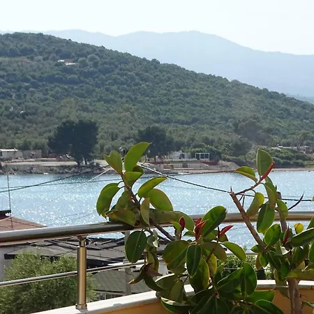 Aparthotel Seaside Genti Pollo