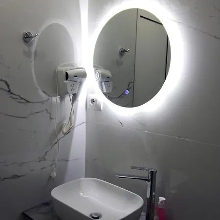 Aparthotel Seaside Genti Pollo