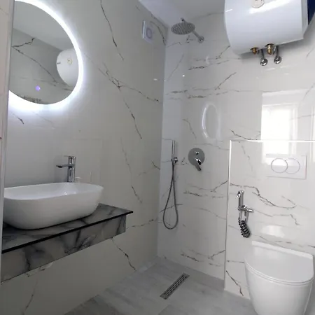 Aparthotel Seaside Genti Pollo Ksamil