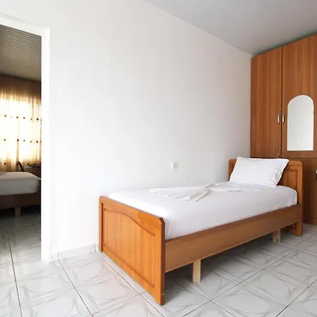 Aparthotel Seaside Genti Pollo