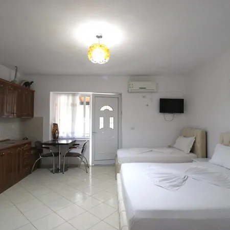 Seaside Genti Pollo 3*