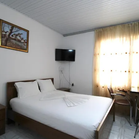 Aparthotel Seaside Genti Pollo *