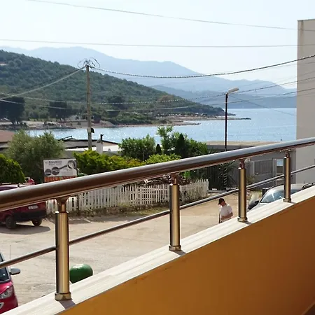 Апарт-отель Seaside Genti Pollo