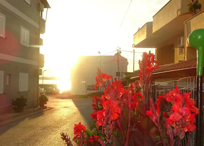 Seaside Genti Pollo 3*