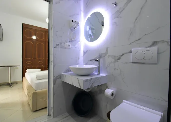 Ξενοδοχείο με διαμερίσματα Seaside Genti Pollo Εξαμίλιο