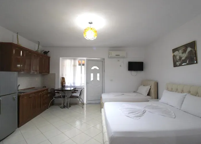 Seaside Genti Pollo 3*