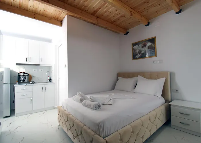 Ξενοδοχείο με διαμερίσματα Seaside Genti Pollo Εξαμίλιο