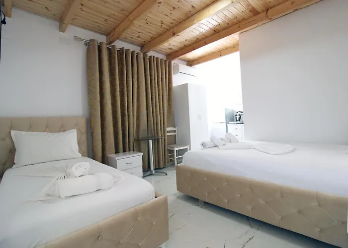 Seaside Genti Pollo 3*