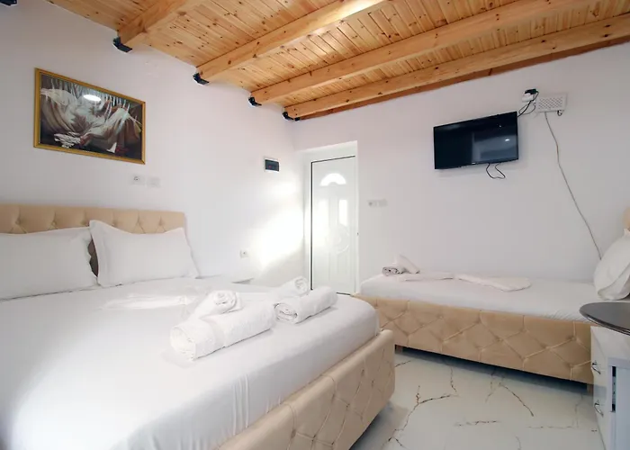 Seaside Genti Pollo 3*