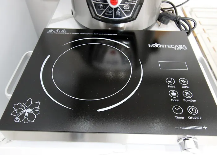 Ξενοδοχείο με διαμερίσματα Seaside Genti Pollo