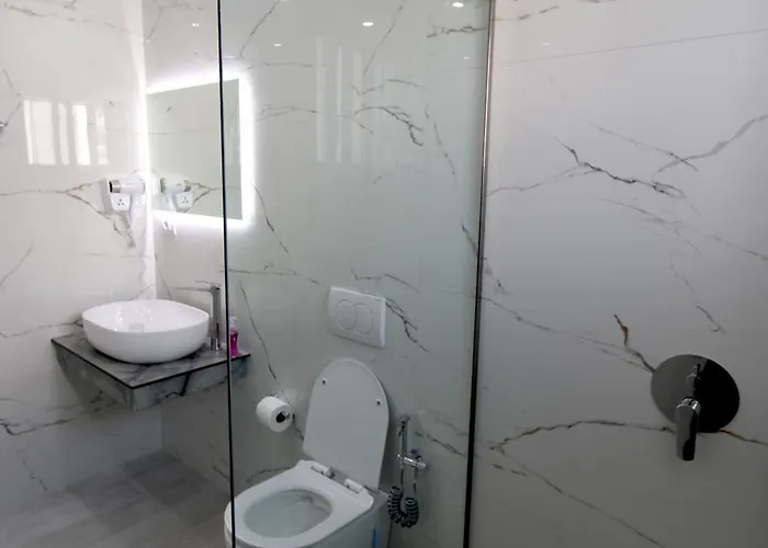 Seaside Genti Pollo 3*